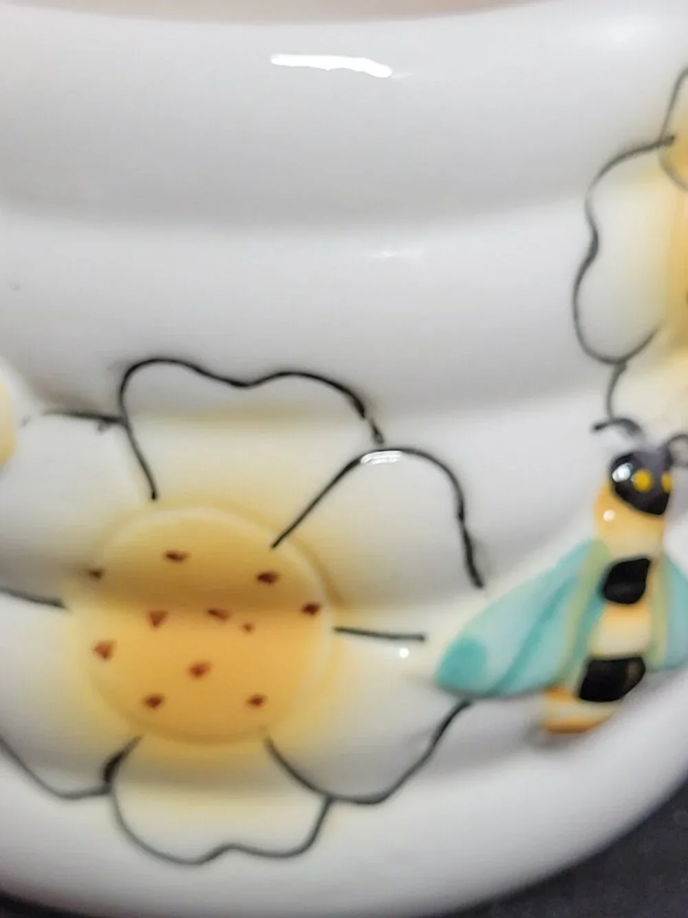 Shonfeld's Honeycomb Set + Stirrer, 3D Honey Jar w Flower + Bumblebee Design, 5